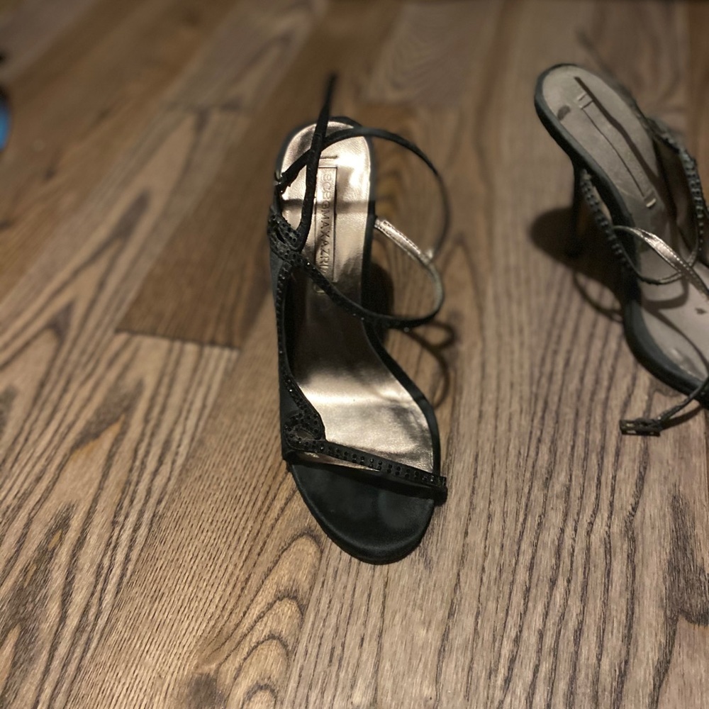 bcbg black heels